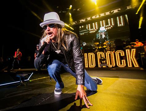 Kid rock concert - Jan 24, 2022 · GRAND RAPIDS AND CLARKSTON, MI - Kid Rock is returning home to Michigan for three concerts on his just announced 2022 tour. The rocker from Romeo in Metro Detroit will be in Grand Rapids and ...